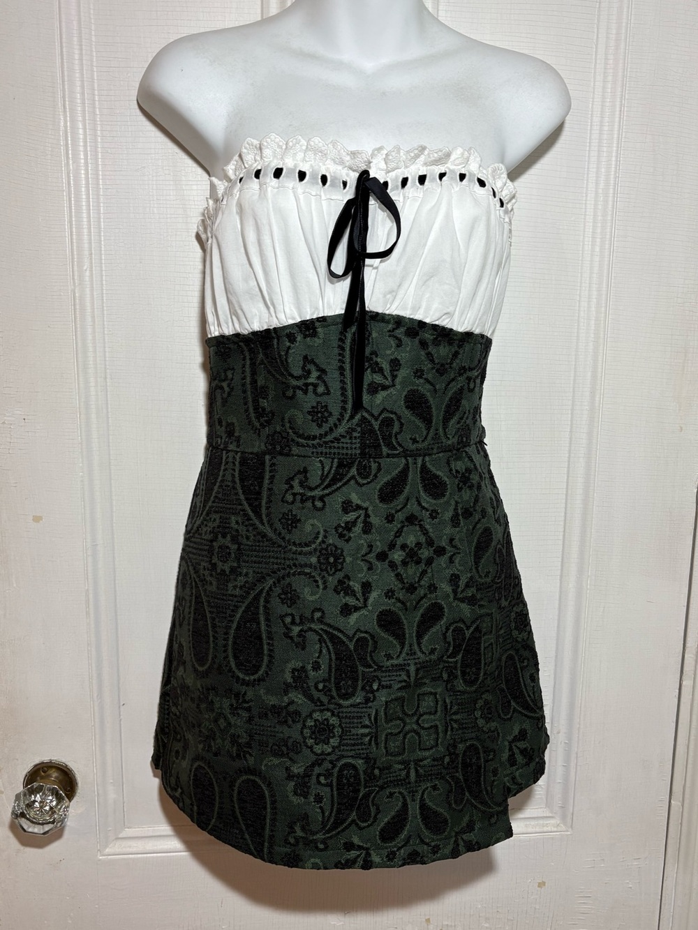 1960s peasant look NWT Urban Outfitters brocade jumpsuit